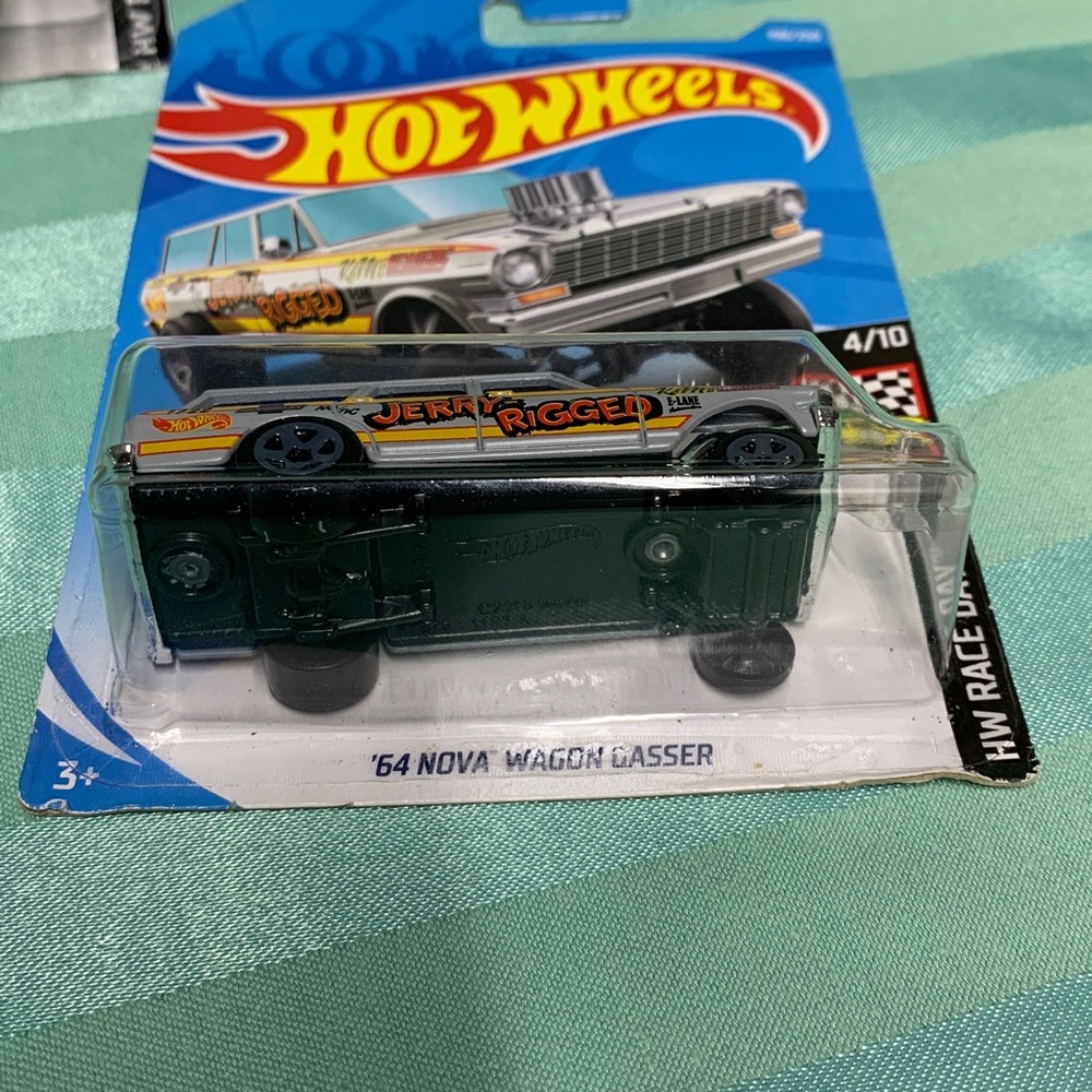 '64 Nova Wagon Gasser Set - Hot Wheels Jerry Rigged - Picture 5 of 10